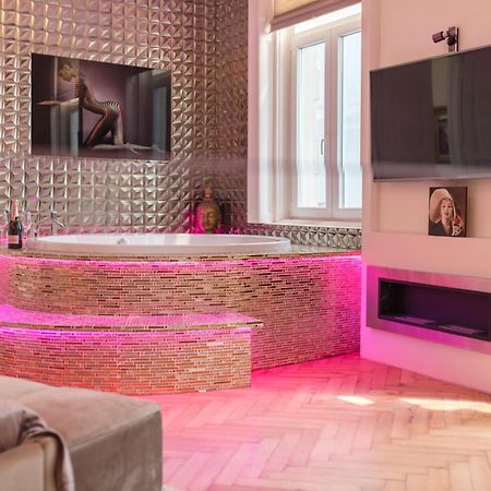 Budapest Eye Presidential With Jacuzzi & Sauna 外观 照片