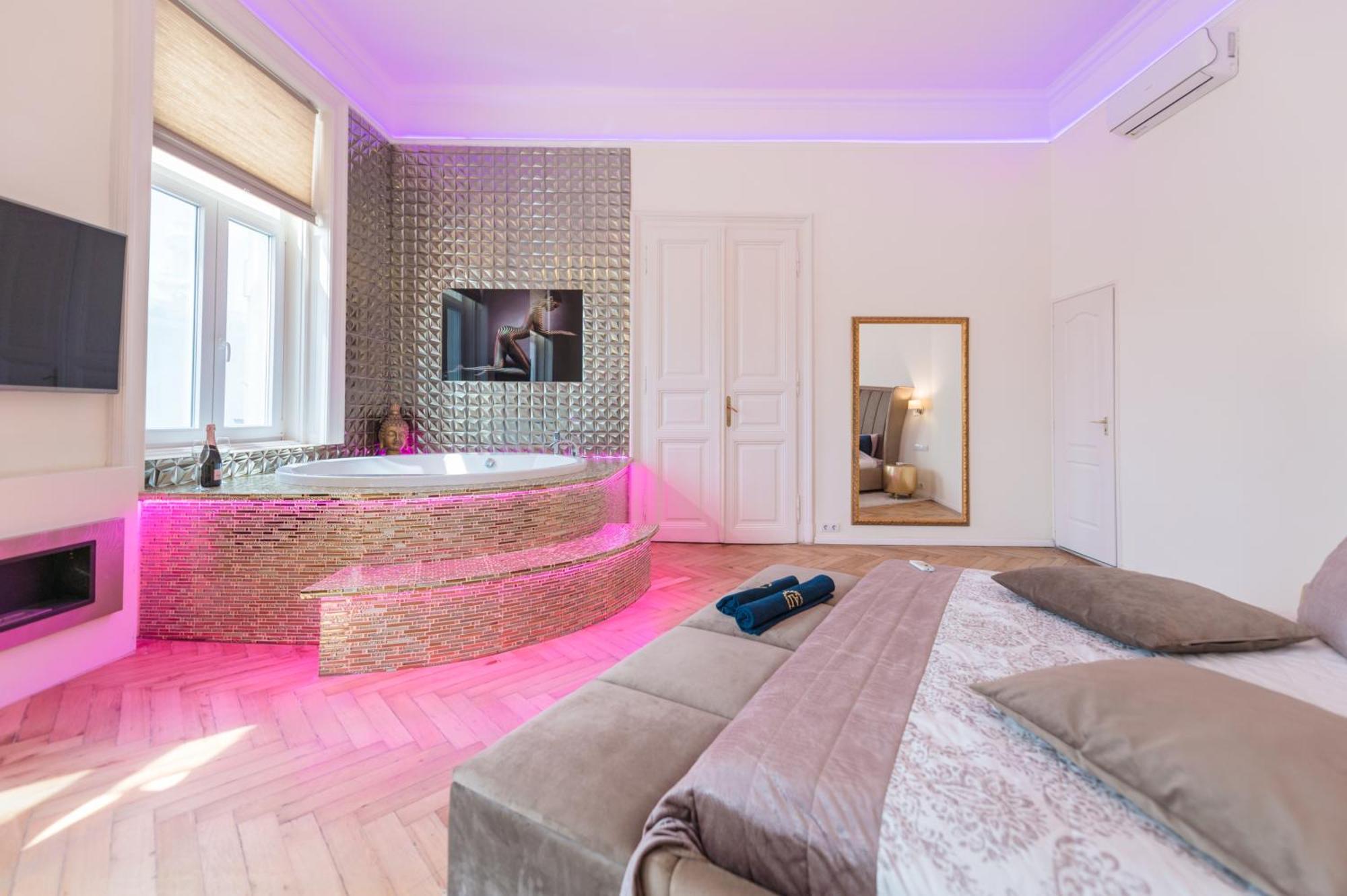 Budapest Eye Presidential With Jacuzzi & Sauna 外观 照片